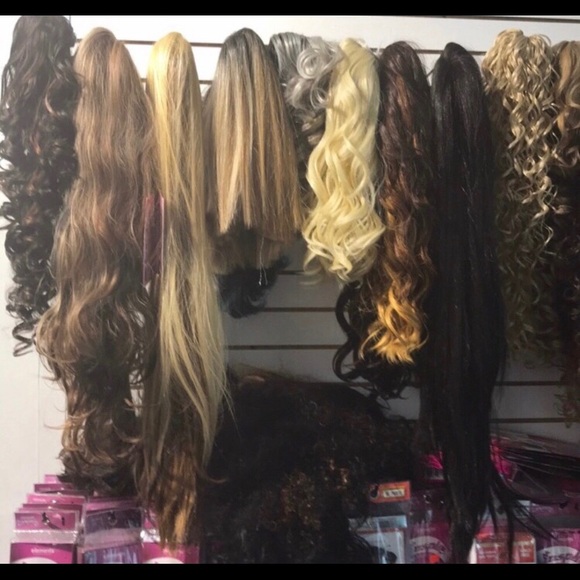 Ponytail Ariana Grande look ponytail Clipi… - Picture 5 of 8